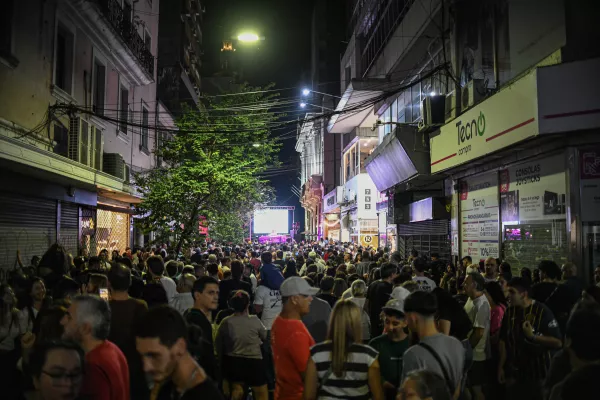 Vuelve Noche de Peatonales con la reapertura del pasaje Juramento y un gran show artístico  Vuelve Noche de Peatonales con la reapertura del pasaje Juramento y un gran show artístico