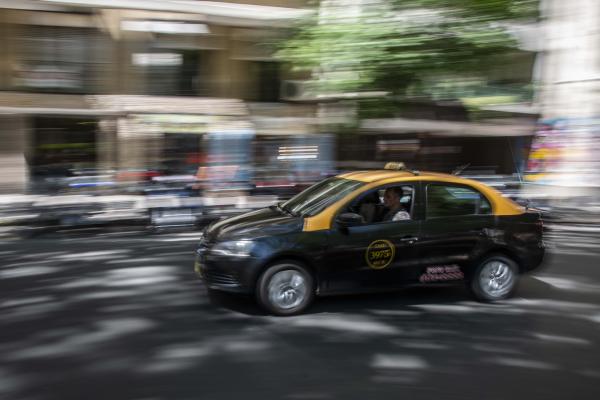 Por disposición del Concejo Municipal, ya rigen las nuevas tarifas de taxis y remises