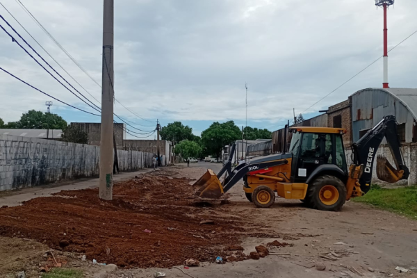 El municipio trabaja en la recuperación de un punto crónico de arrojo de residuos en barrio Banana