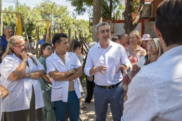 Javkin presentó un plan de obras para fortalecer la red de salud pública municipal