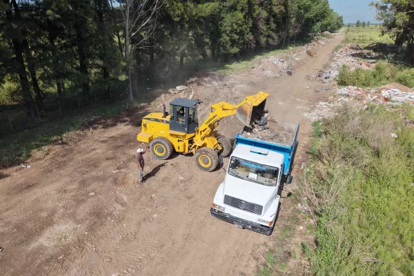 El municipio trabaja en la erradicación de un punto crónico de arrojo de residuos en Nuevo Alberdi Rural