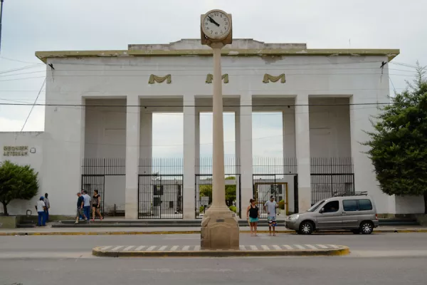 Ingreso al cementerio La Piedad